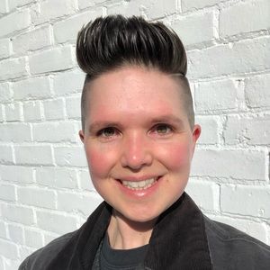 Meet your Posher, Cindal